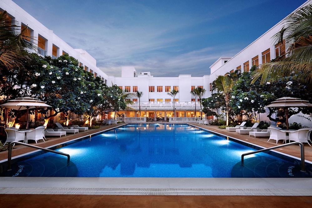 Taj Connemara, Chennai Hotel Exterior photo The Royal