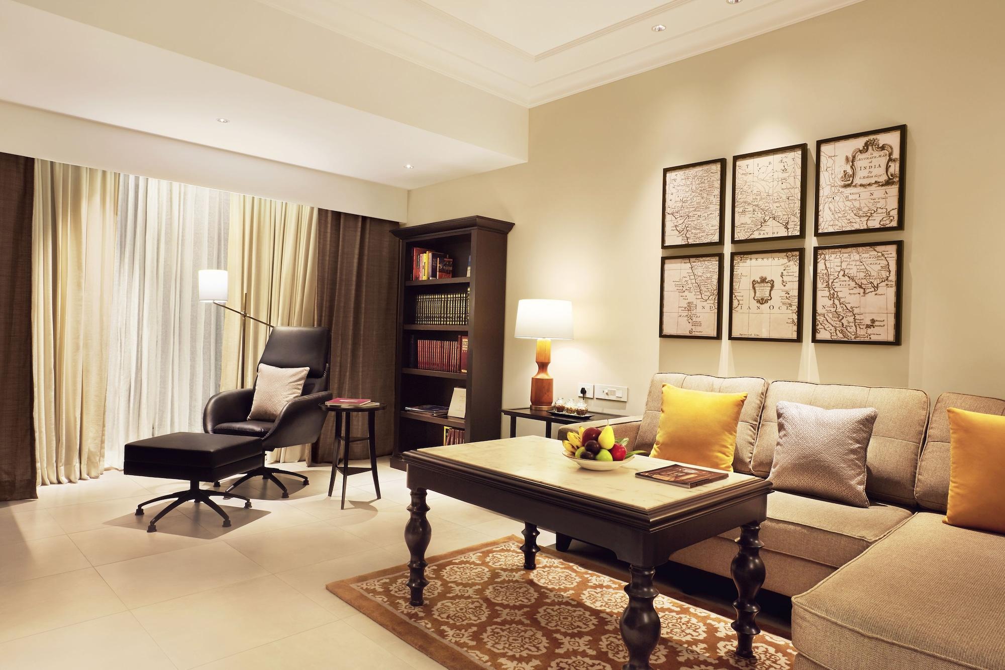 Taj Connemara, Chennai Hotel Exterior photo A living room in a suite at The Oberoi, Mumbai