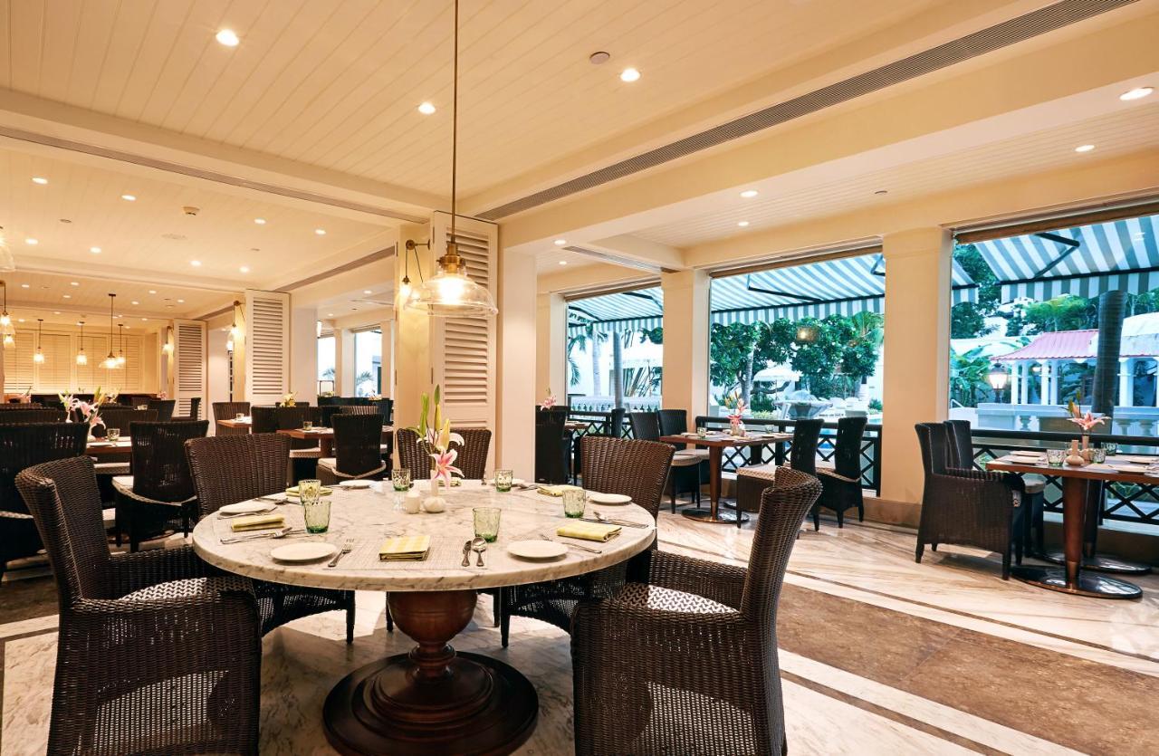 Taj Connemara, Chennai Hotel Exterior photo The restaurant